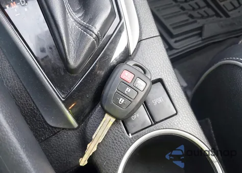 2016 Toyota Corolla S Plus z USA, uszkodzony, nr VIN 5YFBURHE8GP485408